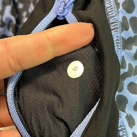 🔥$SALE$🔥 Lululemon Run: Speed Short *4-way Stretch Ace Spot Lullaby Black - Picture 6 of 7